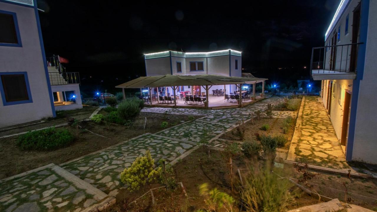 Sukha Inn Hotel & Beach Bozcaada Exterior photo