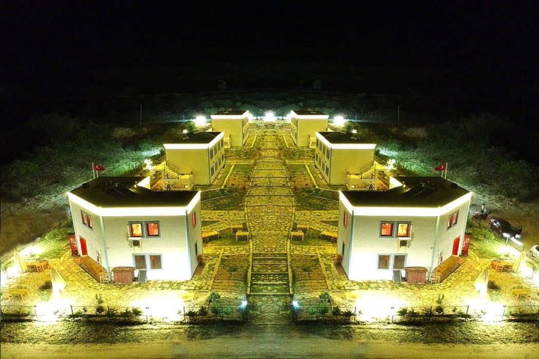 Sukha Inn Hotel & Beach Bozcaada Exterior photo