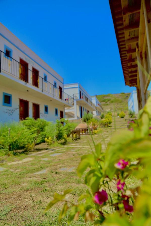 Sukha Inn Hotel & Beach Bozcaada Exterior photo