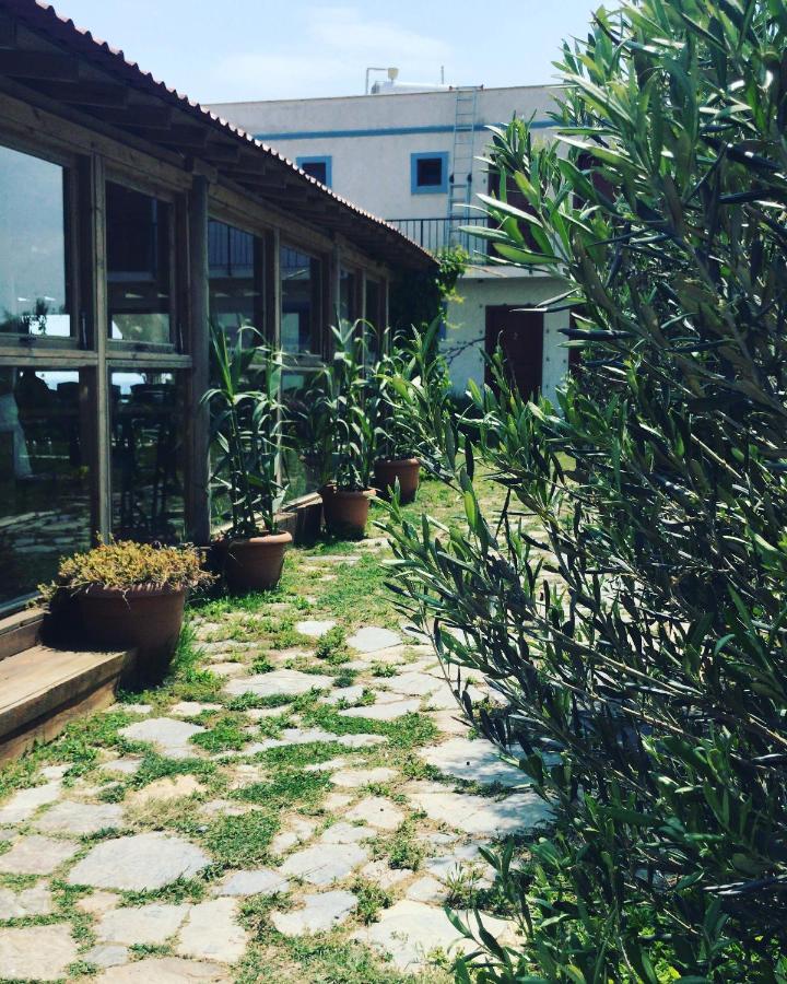 Sukha Inn Hotel & Beach Bozcaada Exterior photo